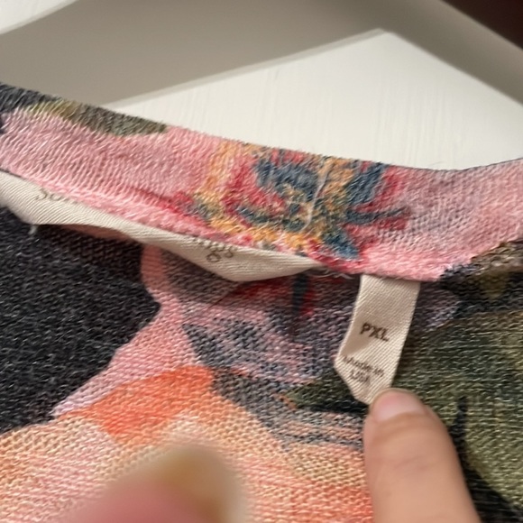 SOFT SURROUNDINGS Long Sleeve Tunic Size PXL Floral Print Knit Rayon Blend Shirt - Picture 6 of 9